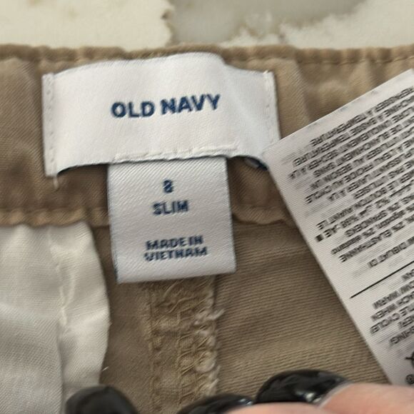 Bundle! Old Navy Uniform Tan Shorts. Size 8. - Picture 4 of 7